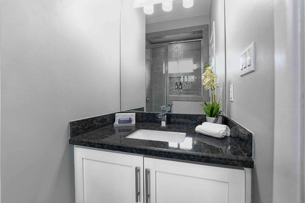 Apartment Cozy & Stylish 3bed 2bath Close To Mall McAllen